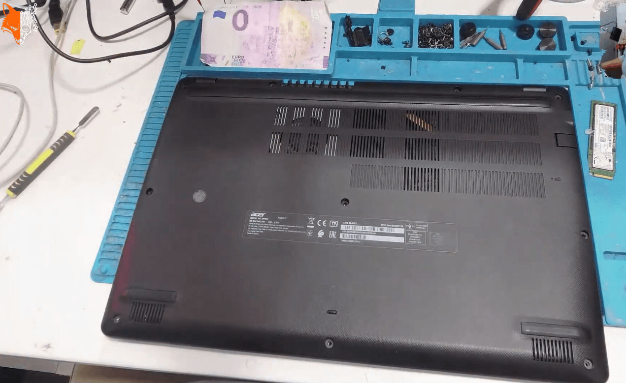 Acer Aspire Scharnier Reparatur