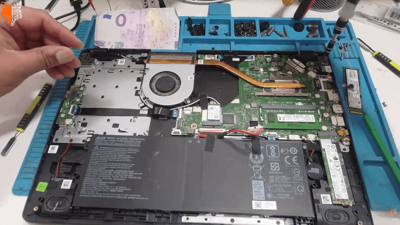 Acer Aspire Scharnier Reparatur