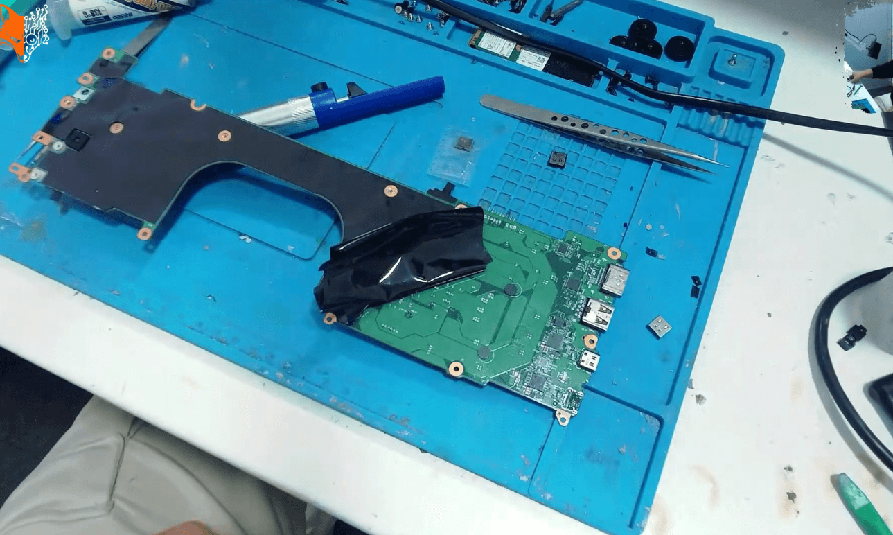 Ladebuchse reparieren