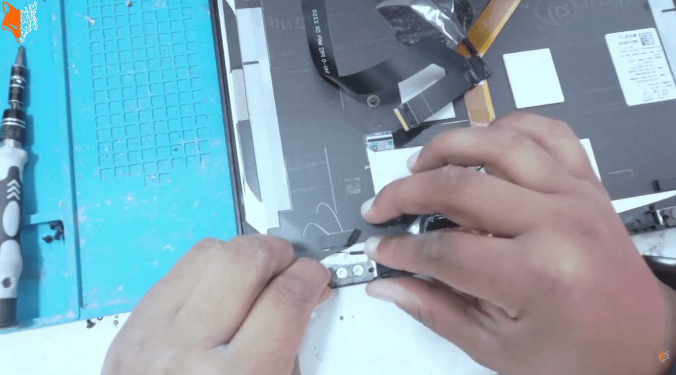 Lenovo ThinkPad Scharnier Reparatur