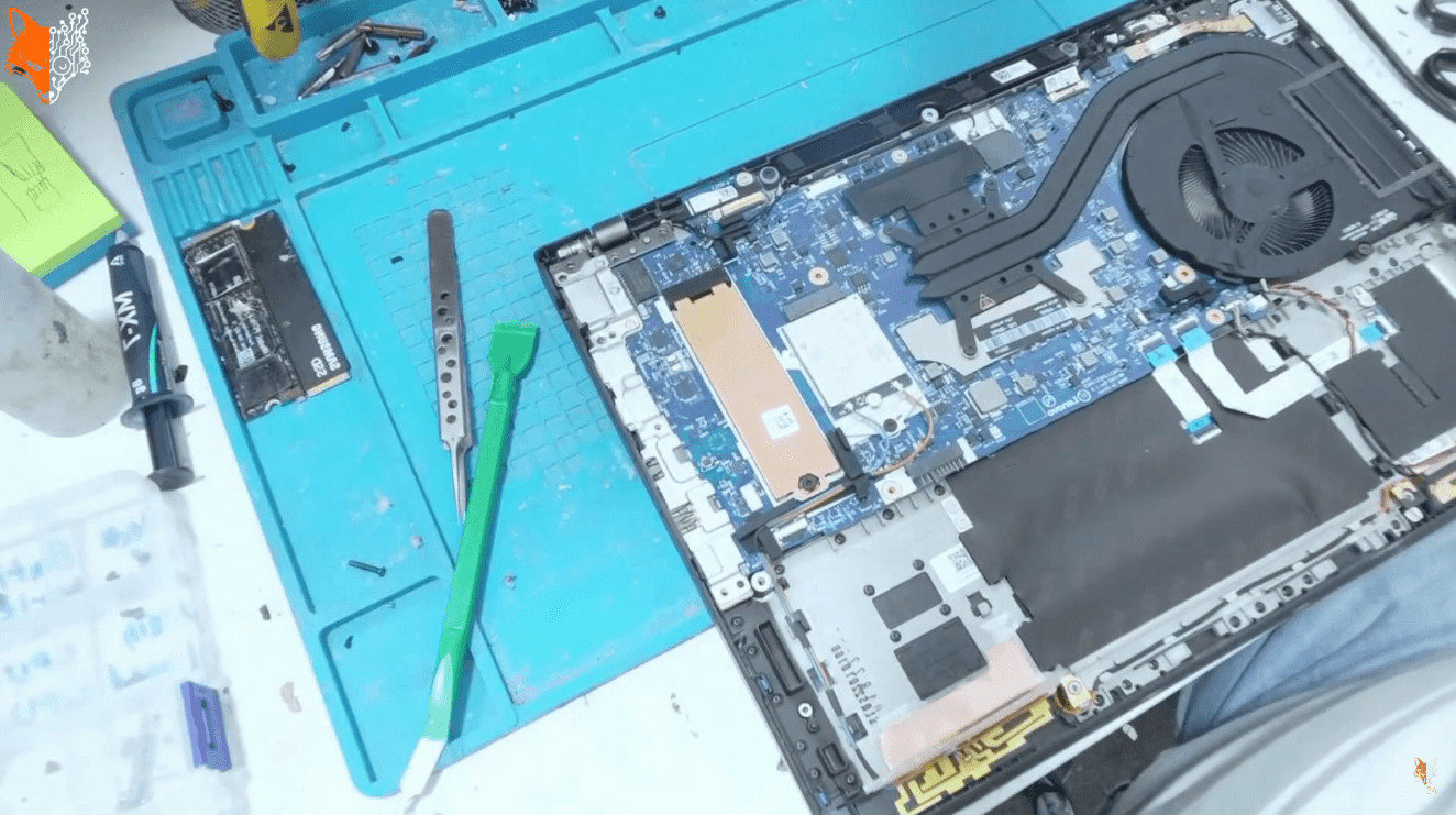 ThinkPad T14 Display Austausch