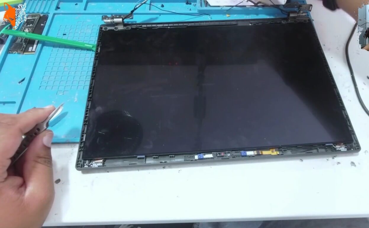 ThinkPad T14 Display Austausch