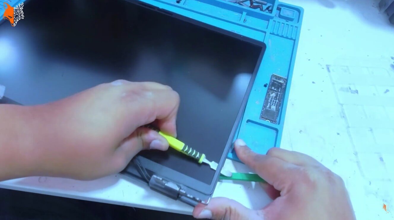 Dell Pro 15 Essential Display tauschen