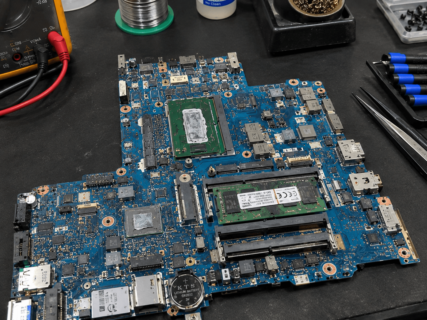 Laptop Mainboard Reparatur
