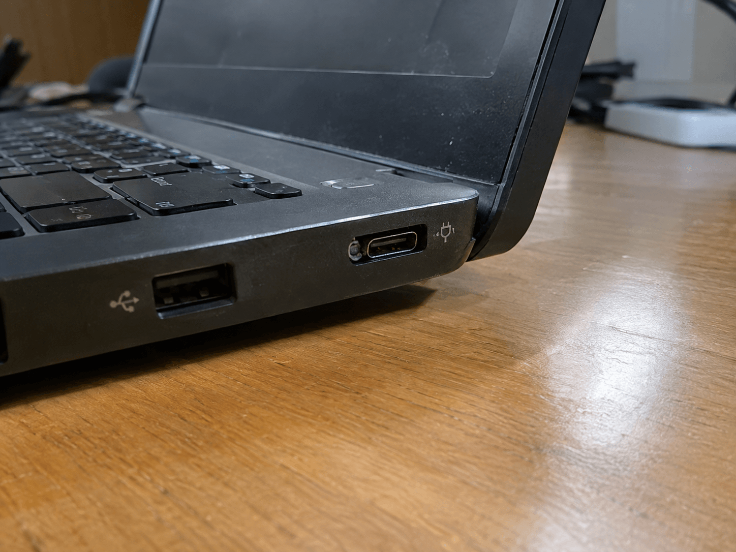 Laptop Ladebuchse Reparatur