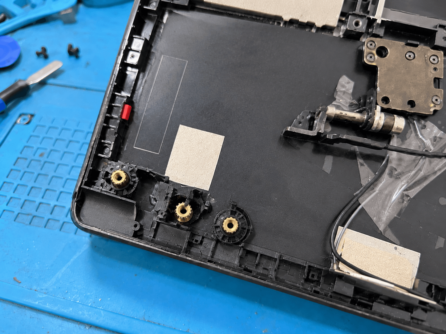 Laptop Scharnier Reparatur